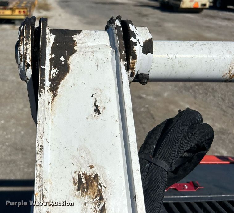 image for item DO7567 2018 Bobcat  T595 skid steer loader