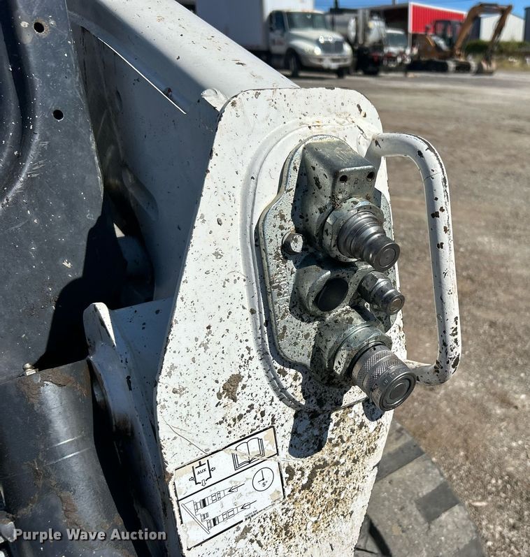 image for item DO7567 2018 Bobcat  T595 skid steer loader