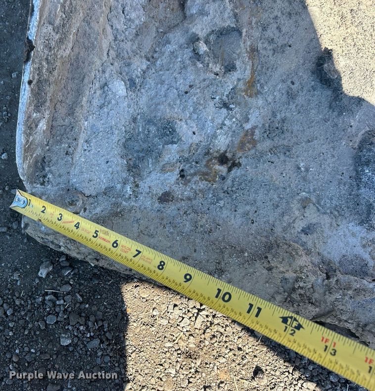 image for item DO7567 2018 Bobcat  T595 skid steer loader