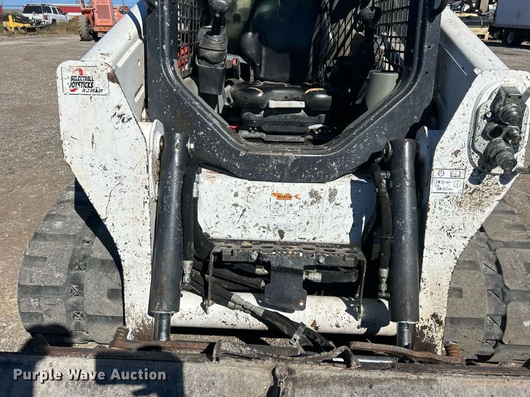 image for item DO7567 2018 Bobcat  T595 skid steer loader