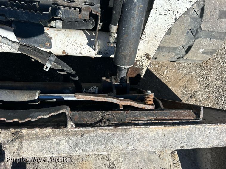 image for item DO7567 2018 Bobcat  T595 skid steer loader