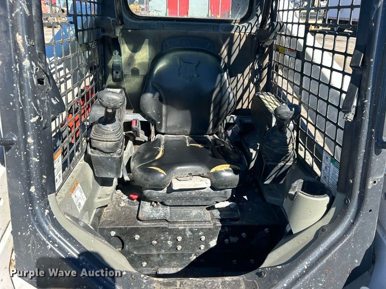 image for item DO7567 2018 Bobcat  T595 skid steer loader