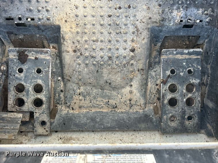 image for item DO7567 2018 Bobcat  T595 skid steer loader