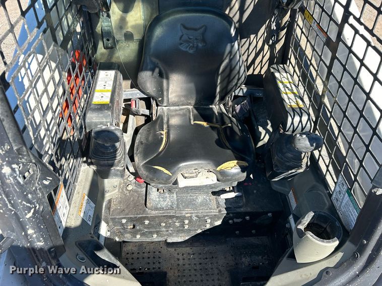 image for item DO7567 2018 Bobcat  T595 skid steer loader