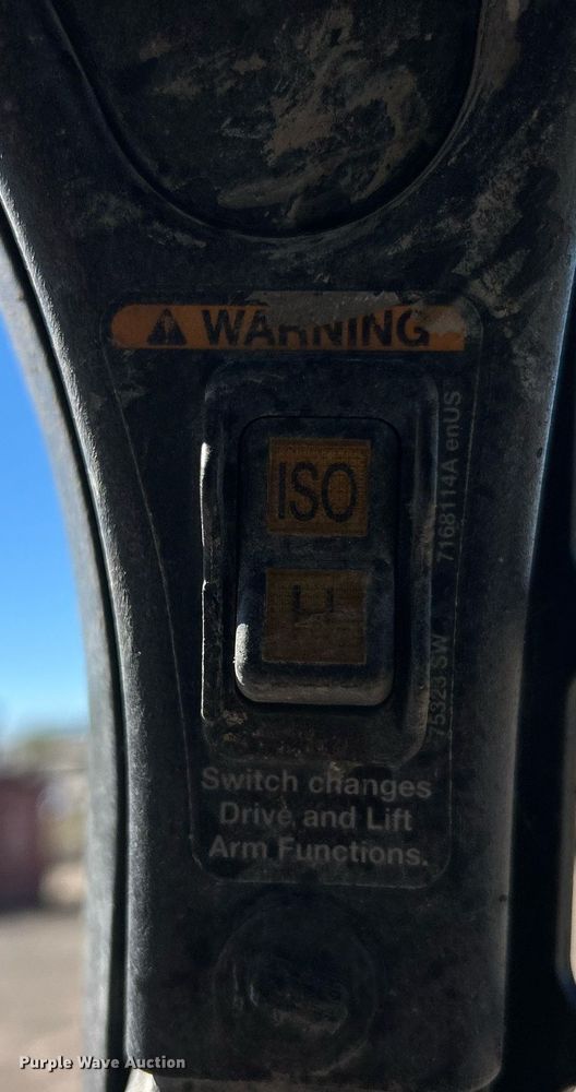 image for item DO7567 2018 Bobcat  T595 skid steer loader