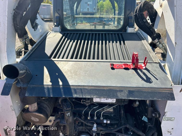 image for item DO7567 2018 Bobcat  T595 skid steer loader