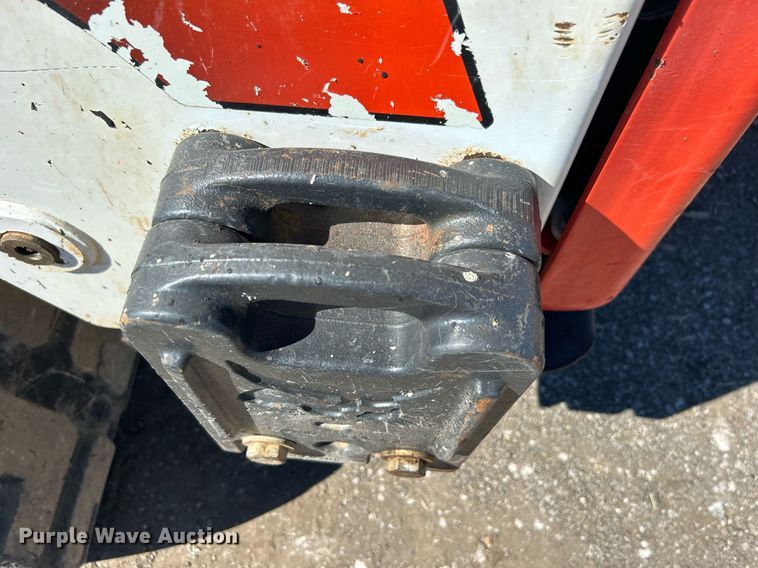 image for item DO7567 2018 Bobcat  T595 skid steer loader