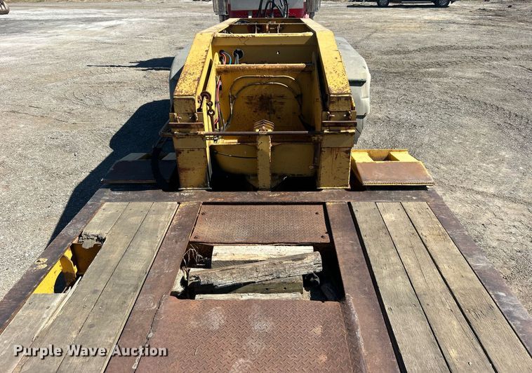 image for item DO7571 2000 Load King HDD 503 lowboy equipment trailer