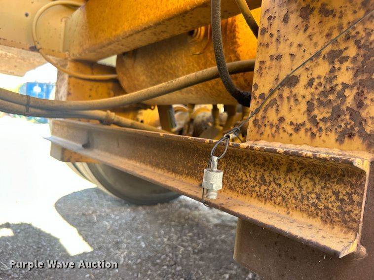 image for item DO7571 2000 Load King HDD 503 lowboy equipment trailer