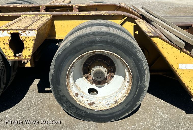 image for item DO7571 2000 Load King HDD 503 lowboy equipment trailer