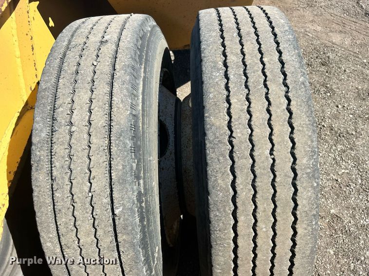 image for item DO7571 2000 Load King HDD 503 lowboy equipment trailer