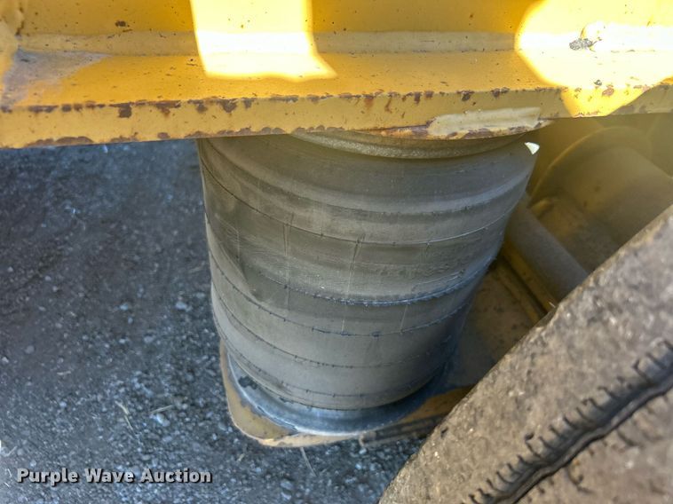 image for item DO7571 2000 Load King HDD 503 lowboy equipment trailer