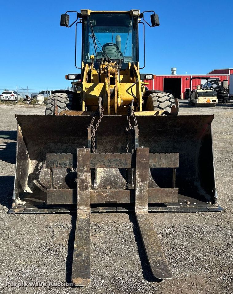 image for item DO7573 2003 Caterpillar  928G wheel loader