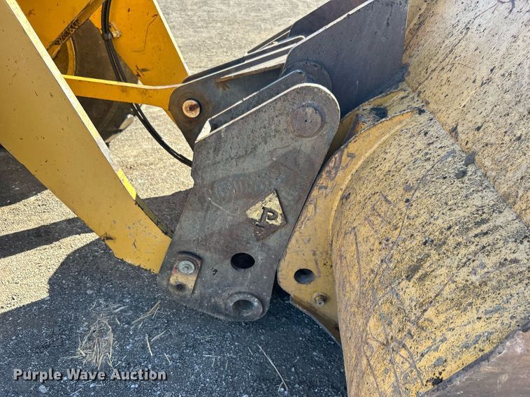 image for item DO7573 2003 Caterpillar  928G wheel loader
