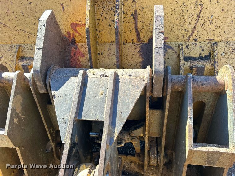 image for item DO7573 2003 Caterpillar  928G wheel loader