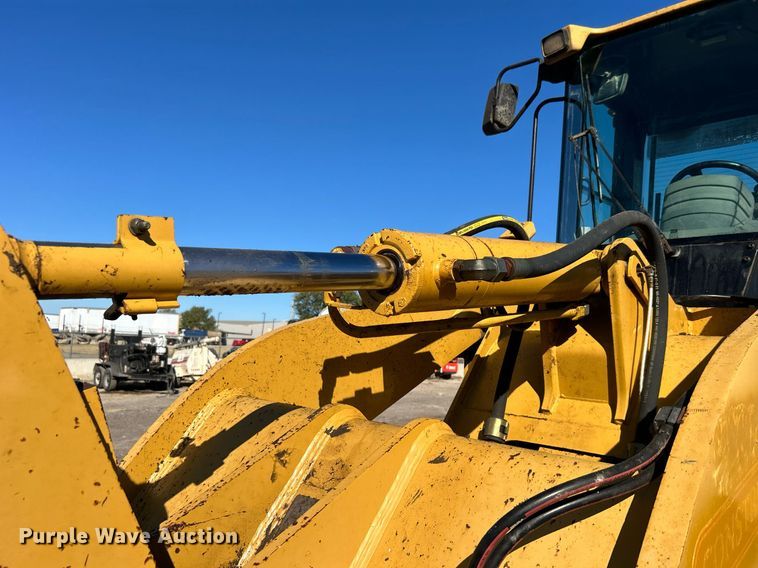 image for item DO7573 2003 Caterpillar  928G wheel loader