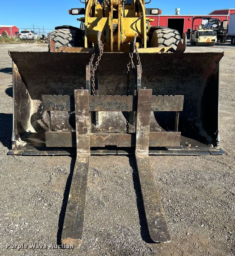 image for item DO7573 2003 Caterpillar  928G wheel loader