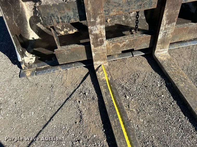 image for item DO7573 2003 Caterpillar  928G wheel loader