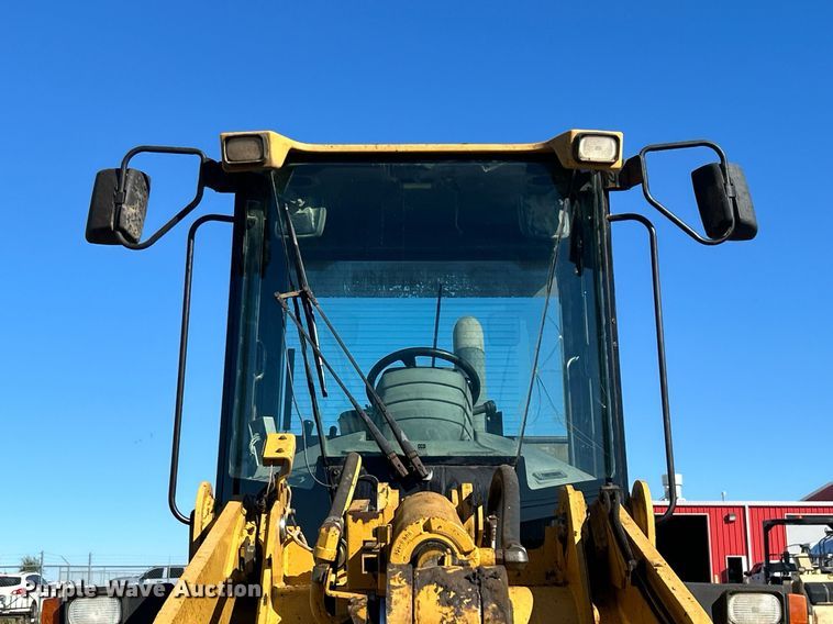 image for item DO7573 2003 Caterpillar  928G wheel loader