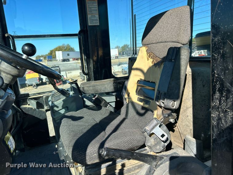 image for item DO7573 2003 Caterpillar  928G wheel loader