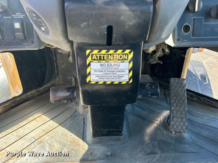 image for item DO7573 2003 Caterpillar  928G wheel loader