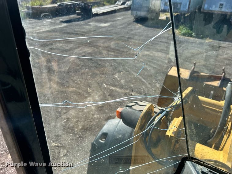 image for item DO7573 2003 Caterpillar  928G wheel loader