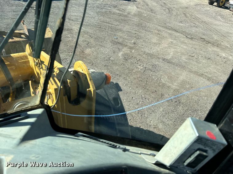 image for item DO7573 2003 Caterpillar  928G wheel loader