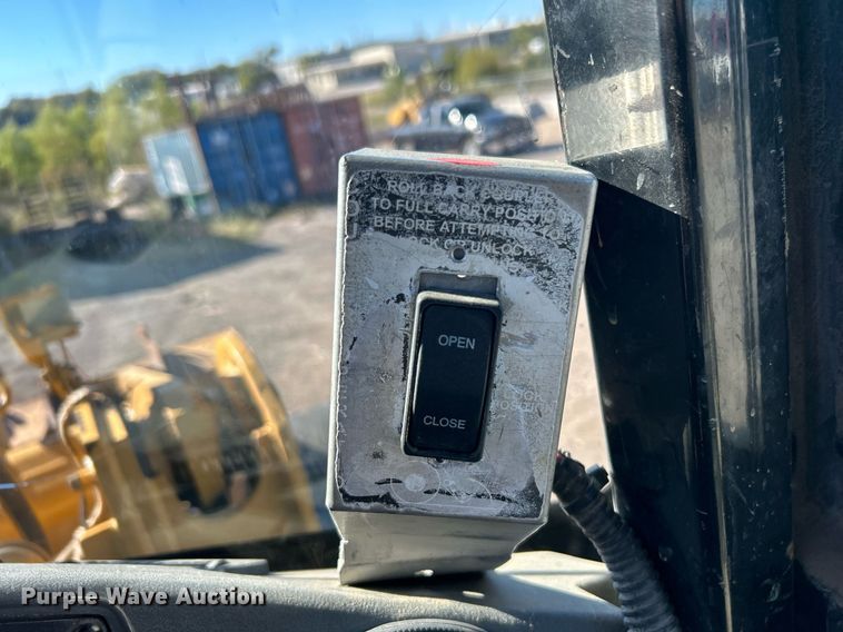 image for item DO7573 2003 Caterpillar  928G wheel loader