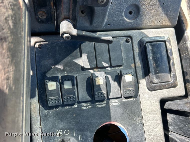 image for item DO7573 2003 Caterpillar  928G wheel loader