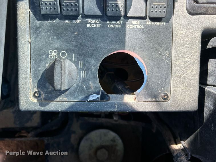 image for item DO7573 2003 Caterpillar  928G wheel loader