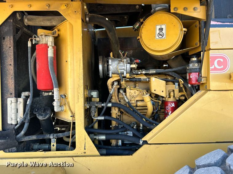 image for item DO7573 2003 Caterpillar  928G wheel loader