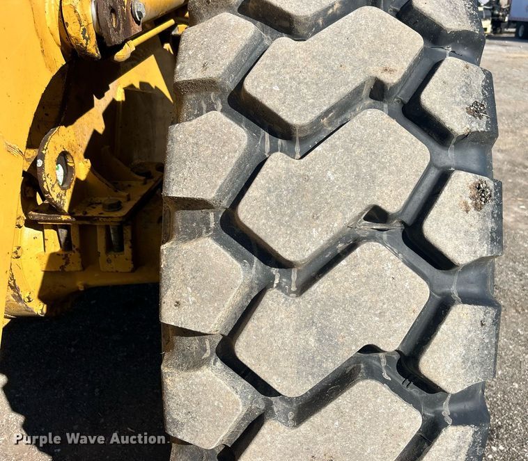 image for item DO7573 2003 Caterpillar  928G wheel loader