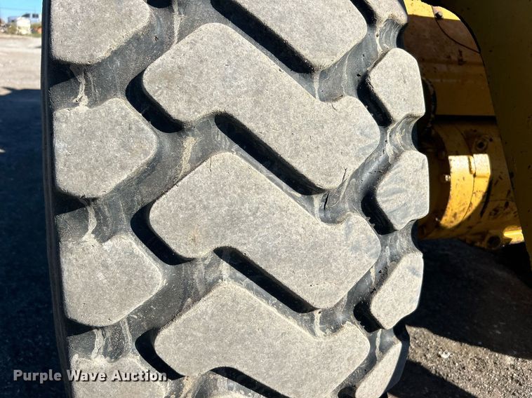 image for item DO7573 2003 Caterpillar  928G wheel loader