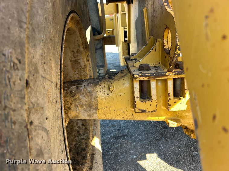 image for item DO7573 2003 Caterpillar  928G wheel loader