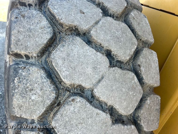 image for item DO7573 2003 Caterpillar  928G wheel loader