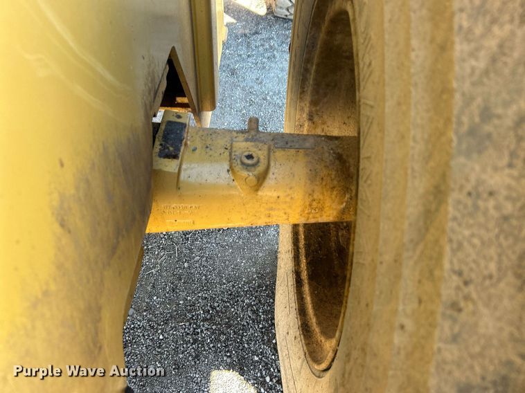 image for item DO7573 2003 Caterpillar  928G wheel loader