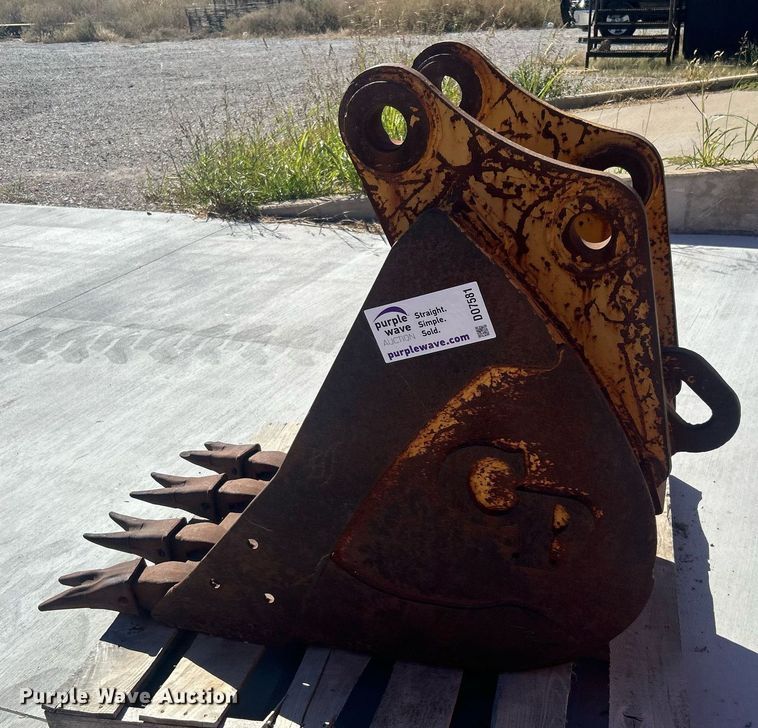 image for item DO7581 CP bucket