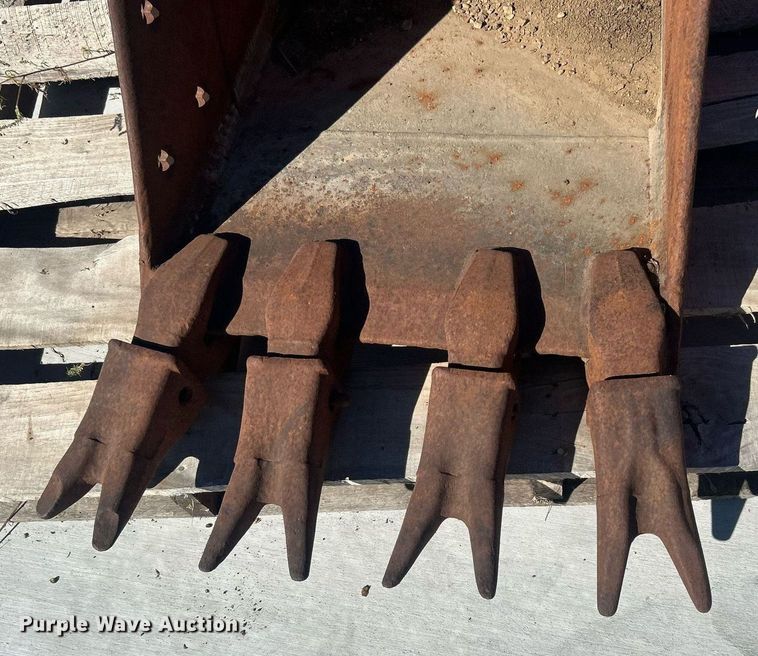 image for item DO7581 CP bucket