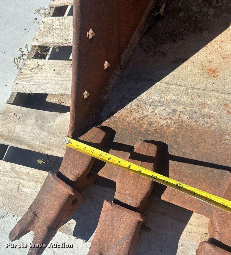 image for item DO7581 CP bucket