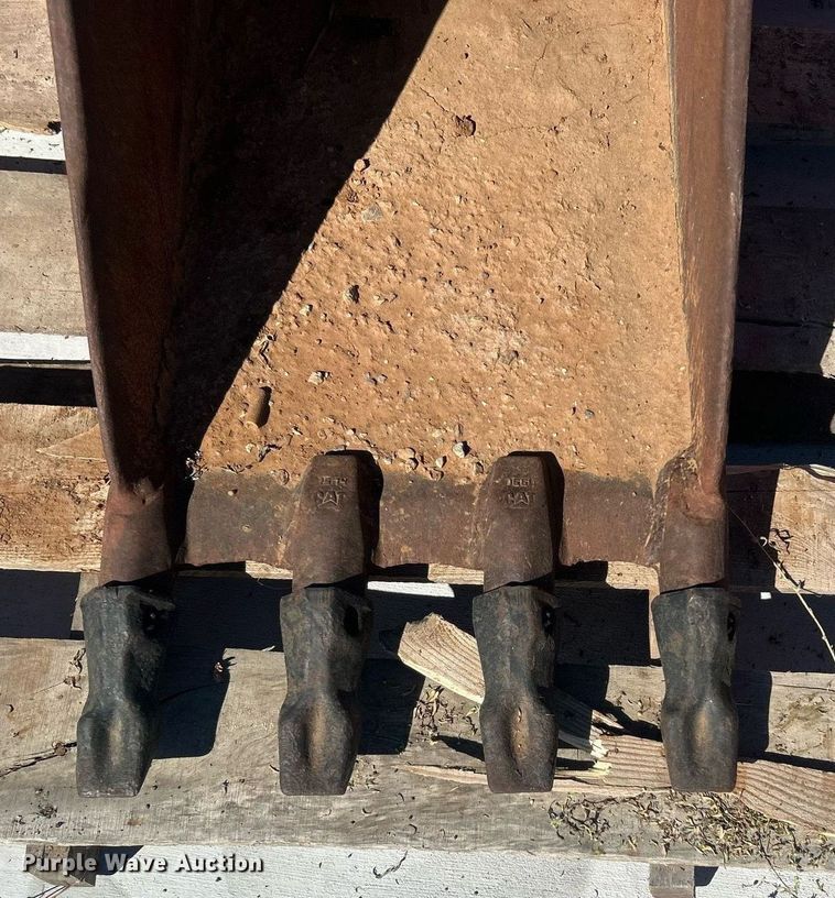 image for item DO7582 Caterpillar  bucket