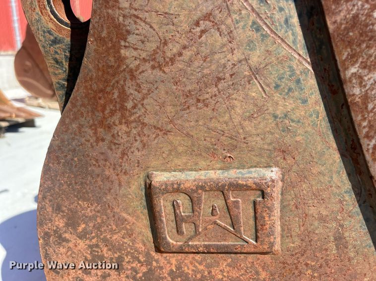 image for item DO7582 Caterpillar  bucket