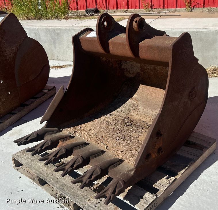 image for item DO7584 Hensley bucket