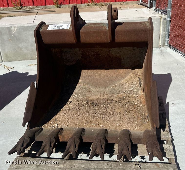 image for item DO7584 Hensley bucket