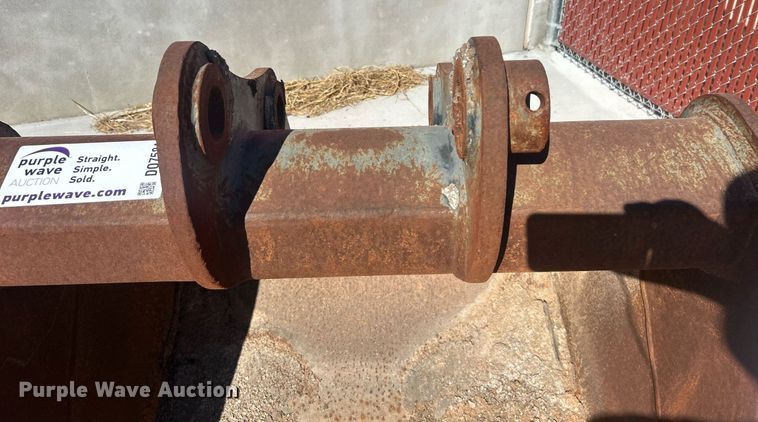 image for item DO7584 Hensley bucket