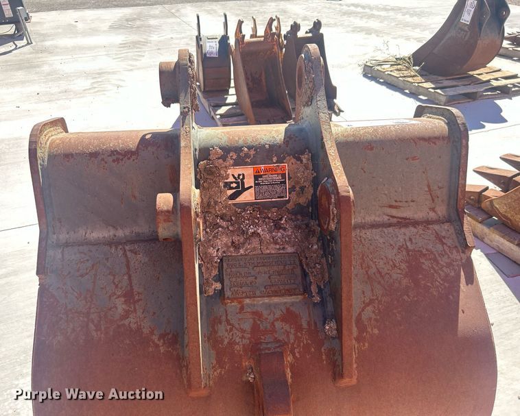 image for item DO7584 Hensley bucket