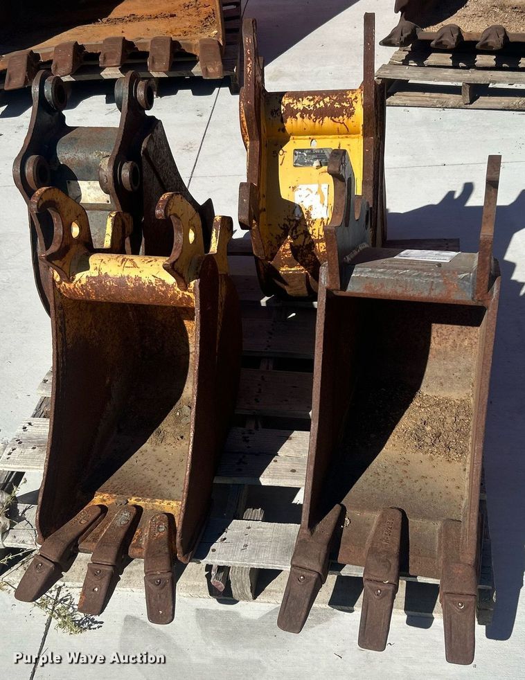 image for item DO7585 (4) buckets