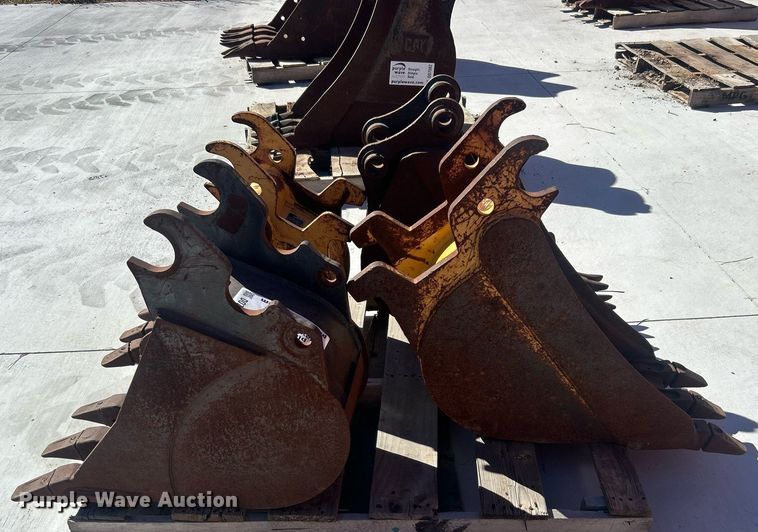 image for item DO7585 (4) buckets