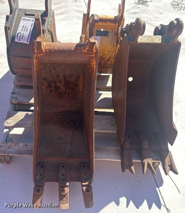 image for item DO7585 (4) buckets