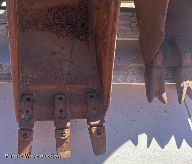 image for item DO7585 (4) buckets