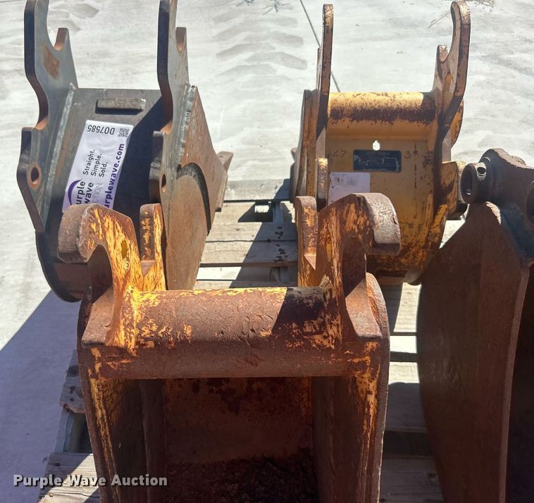 image for item DO7585 (4) buckets